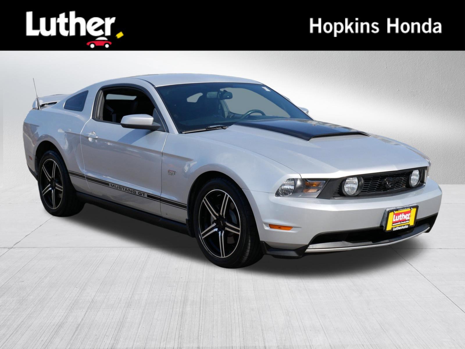 Used 2010 Ford Mustang GT Premium RWD video 1