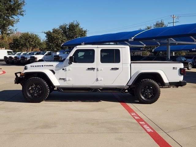 Used 2025 Jeep Gladiator Sport image 12