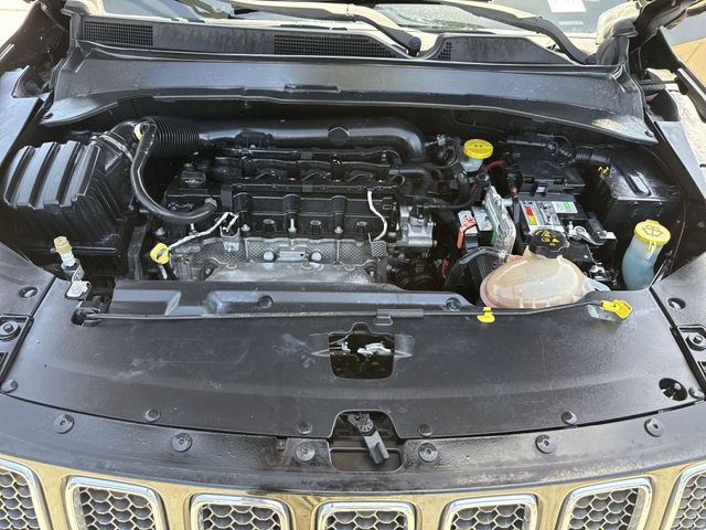 Used 2018 Jeep Compass Latitude w/ Popular Equipment Group FWD image 20