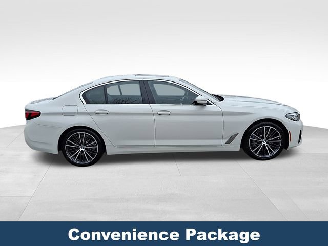 Used 2021 BMW 530e w/ Parking Assistance Package image 9