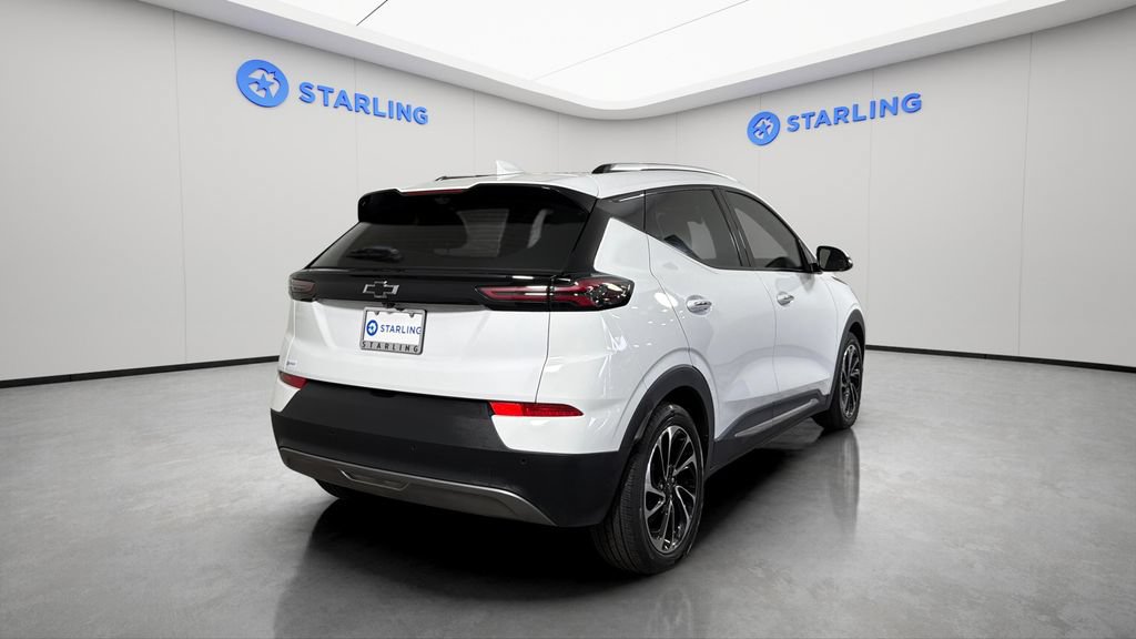 Used 2023 Chevrolet Bolt EUV Premier FWD image 9
