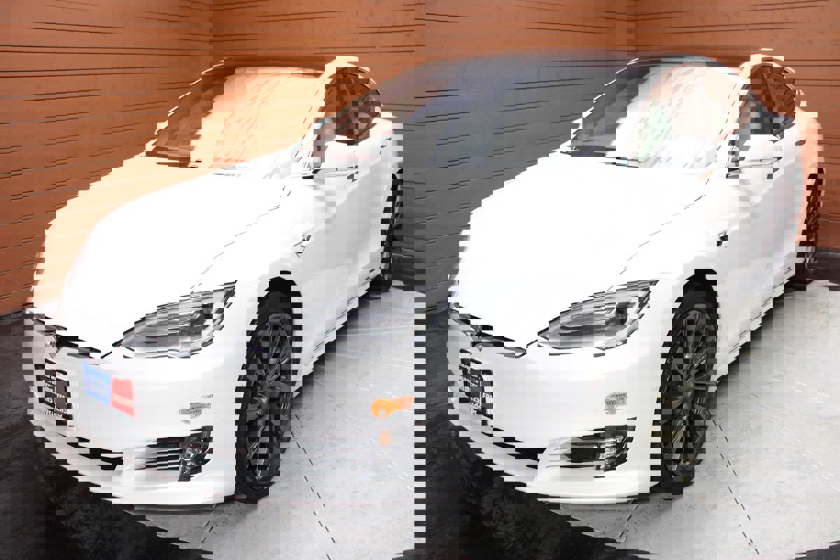 Used 2020 Tesla Model S Long Range AWD image 6