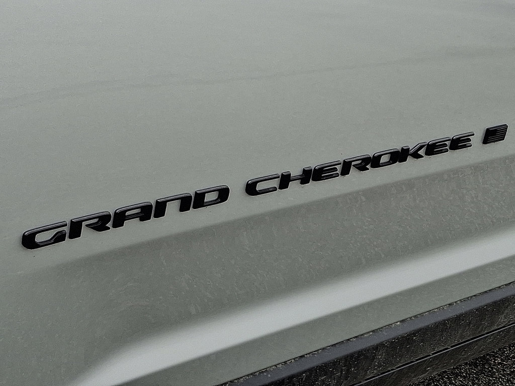 New 2026 Jeep Grand Cherokee Limited image 4
