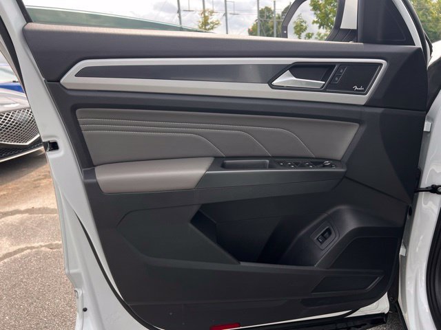 Used 2023 Volkswagen Atlas SEL Premium AWD/4WD image 10