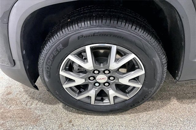 Used 2023 GMC Acadia SLE w/ LPO, Black Accent Package image 36