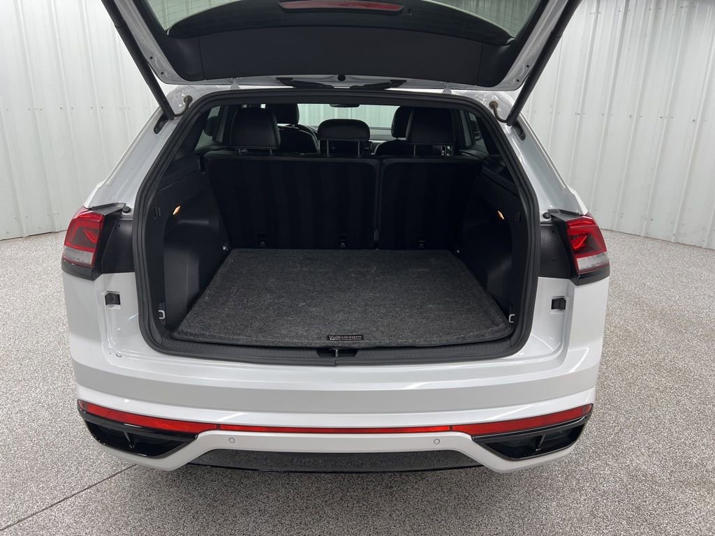 Used 2023 Volkswagen Atlas Cross Sport SEL R-Line image 9