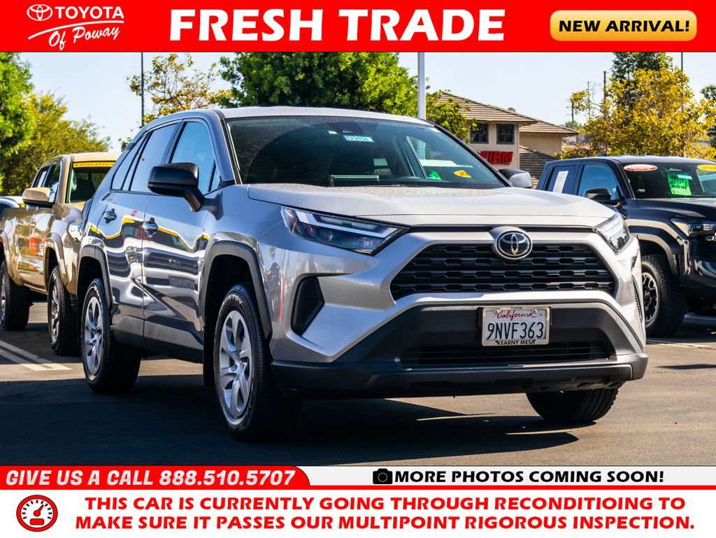 Used 2024 Toyota RAV4 LE AWD/4WD image 1