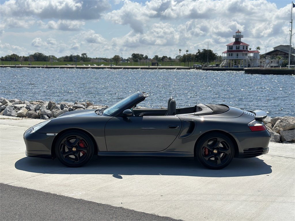 Used 2004 Porsche 911 Turbo image 9