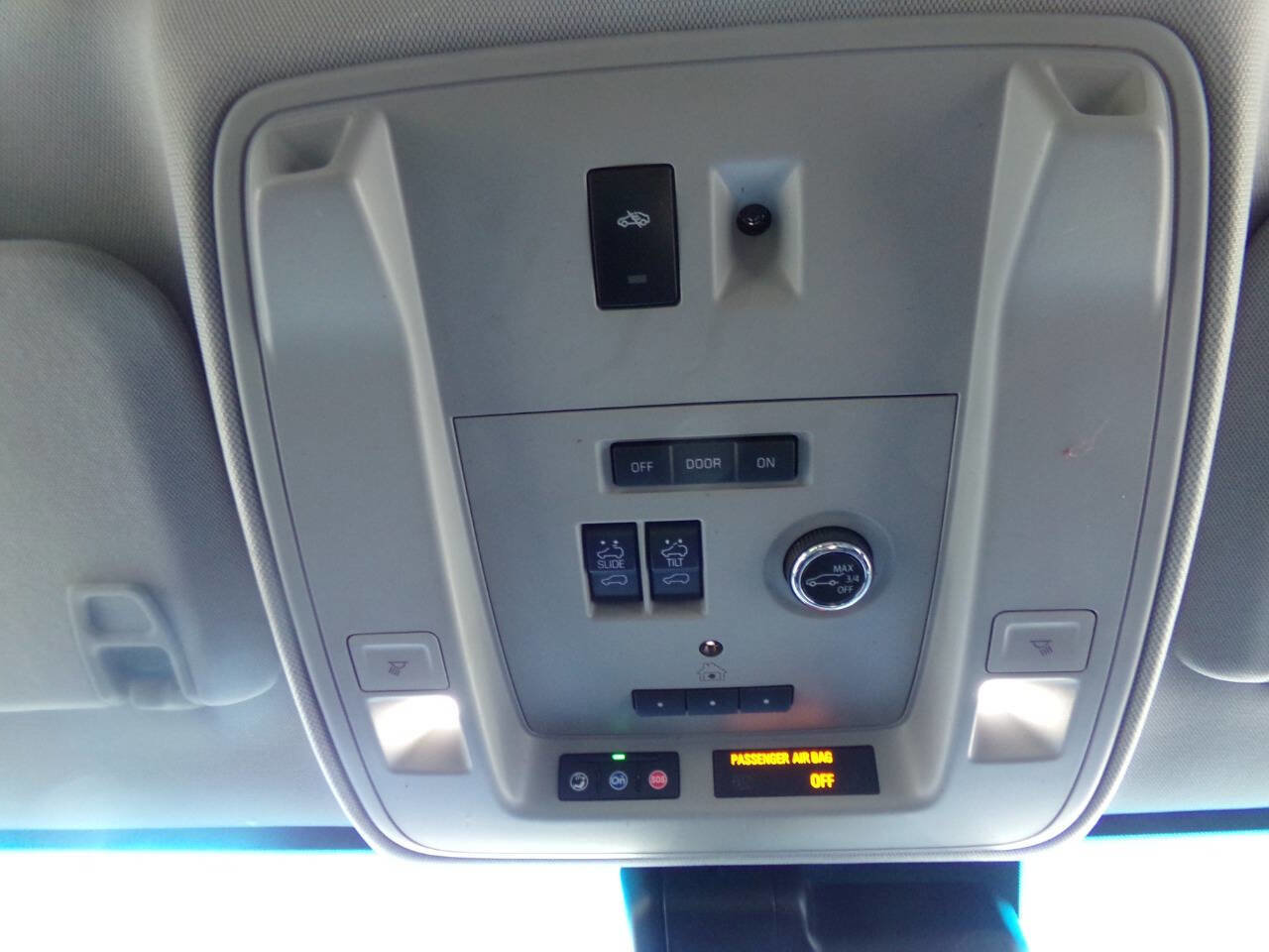 Used 2019 Cadillac Escalade ESV Luxury image 98