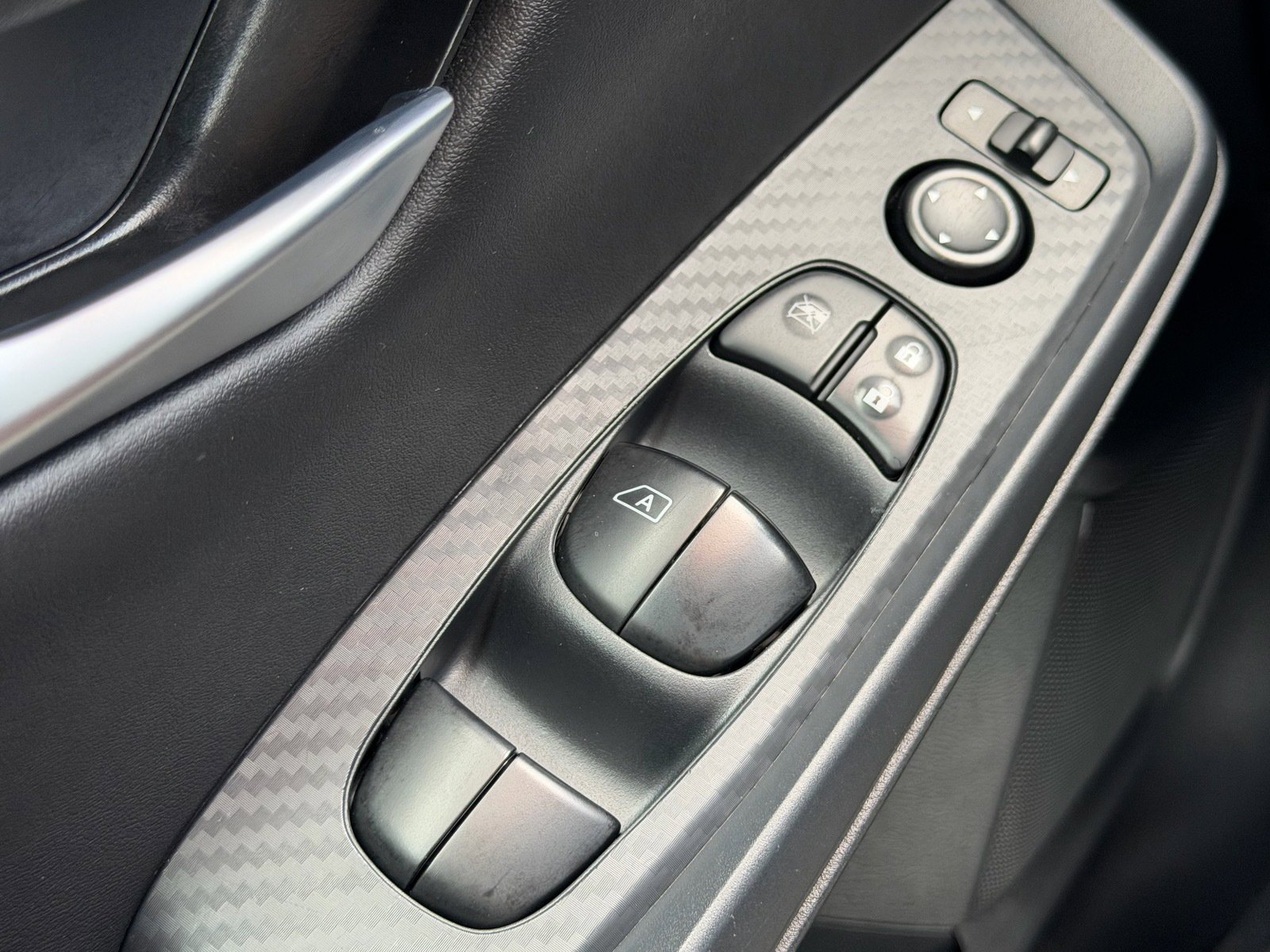 Certified 2024 Nissan Sentra SV FWD image 26