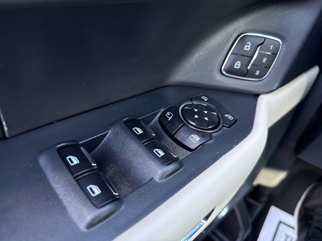 Used 2024 Ford Expedition Platinum AWD/4WD image 26