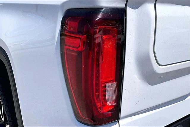Used 2022 GMC Sierra 1500 AT4 w/ AT4 Premium Package AWD/4WD image 30