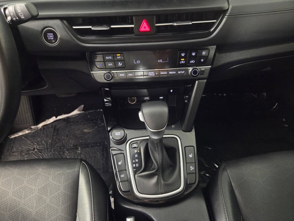 Used 2024 Kia Seltos EX FWD image 13