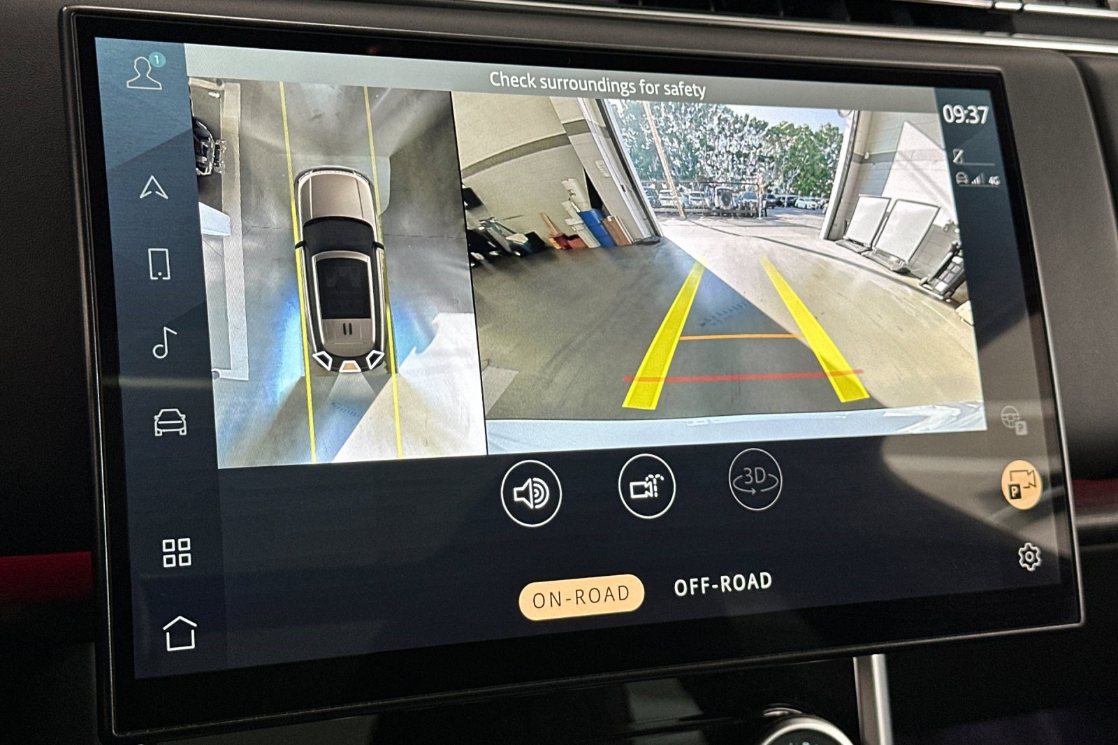 Used 2023 Land Rover Range Rover SE image 22