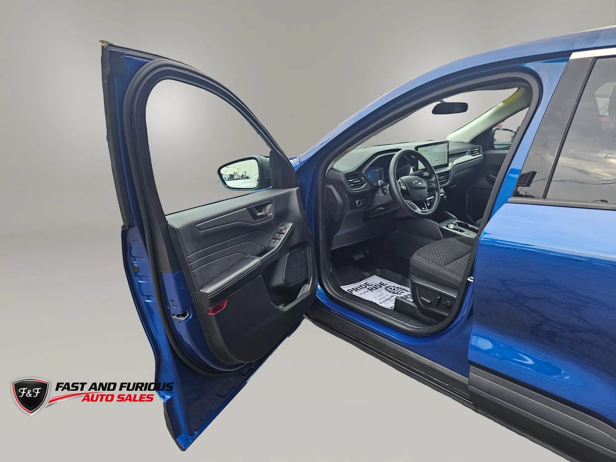 Used 2023 Ford Escape Active w/ Tech Pack #1 AWD/4WD image 9