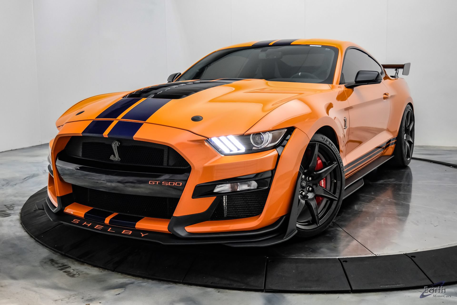 Used 2020 Ford Mustang Shelby GT500 w/ Carbon Fiber Track Pack RWD image 5