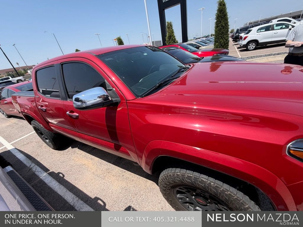 Used 2017 Toyota Tacoma Limited w/ Tow Package AWD/4WD image 5
