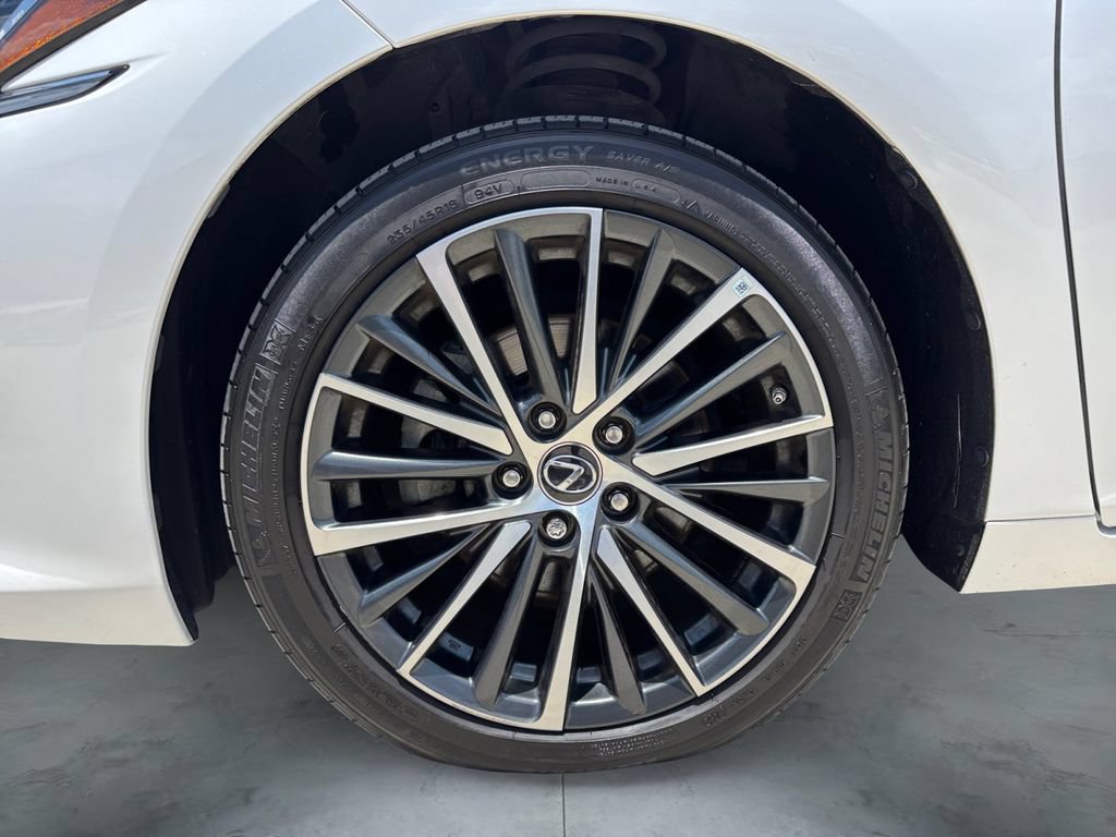 Used 2024 Lexus ES 350 w/ Premium Package FWD image 15