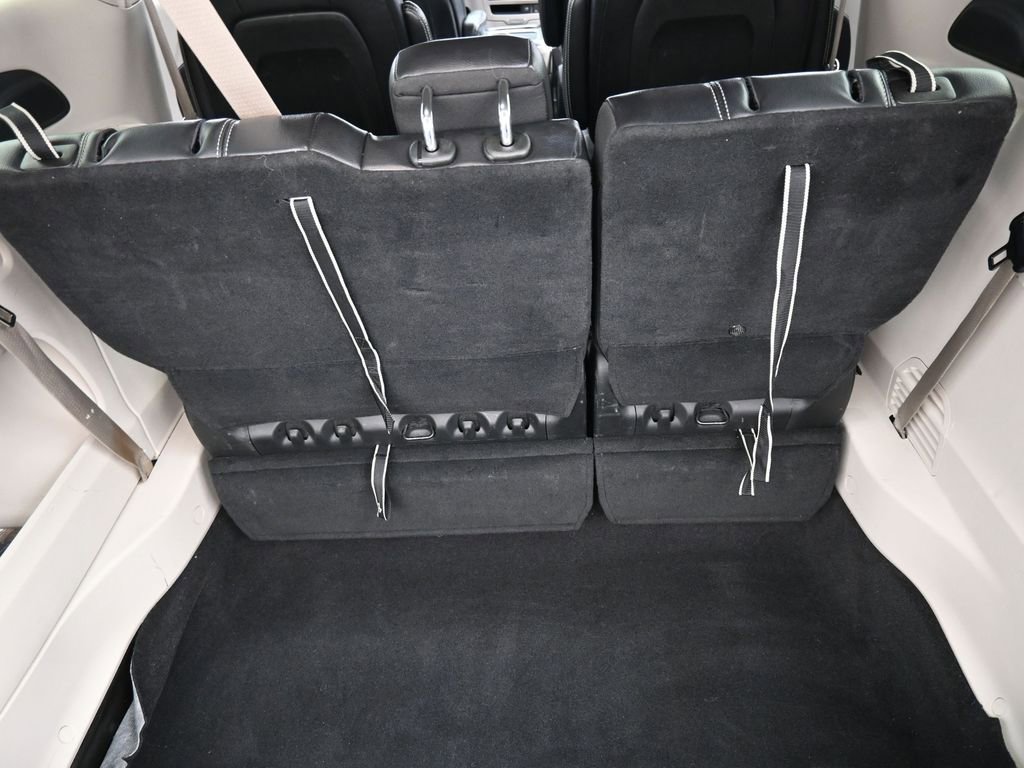 Used 2022 Chrysler Pacifica Touring-L image 14