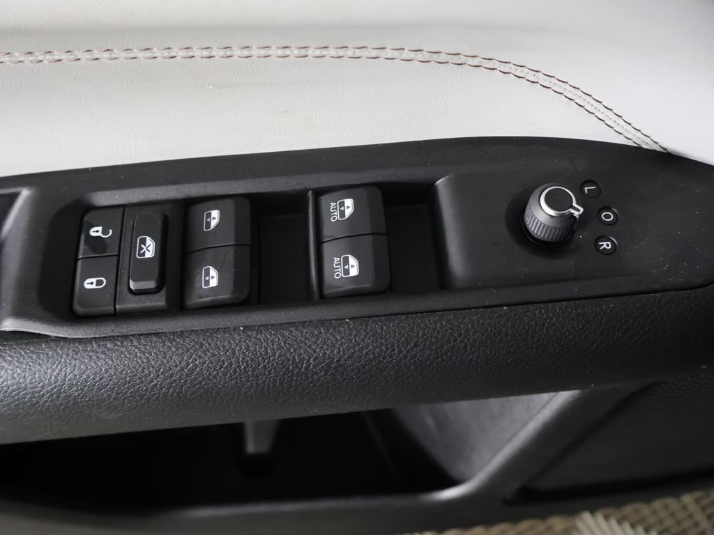 Used 2022 Jeep Compass Limited AWD/4WD image 33