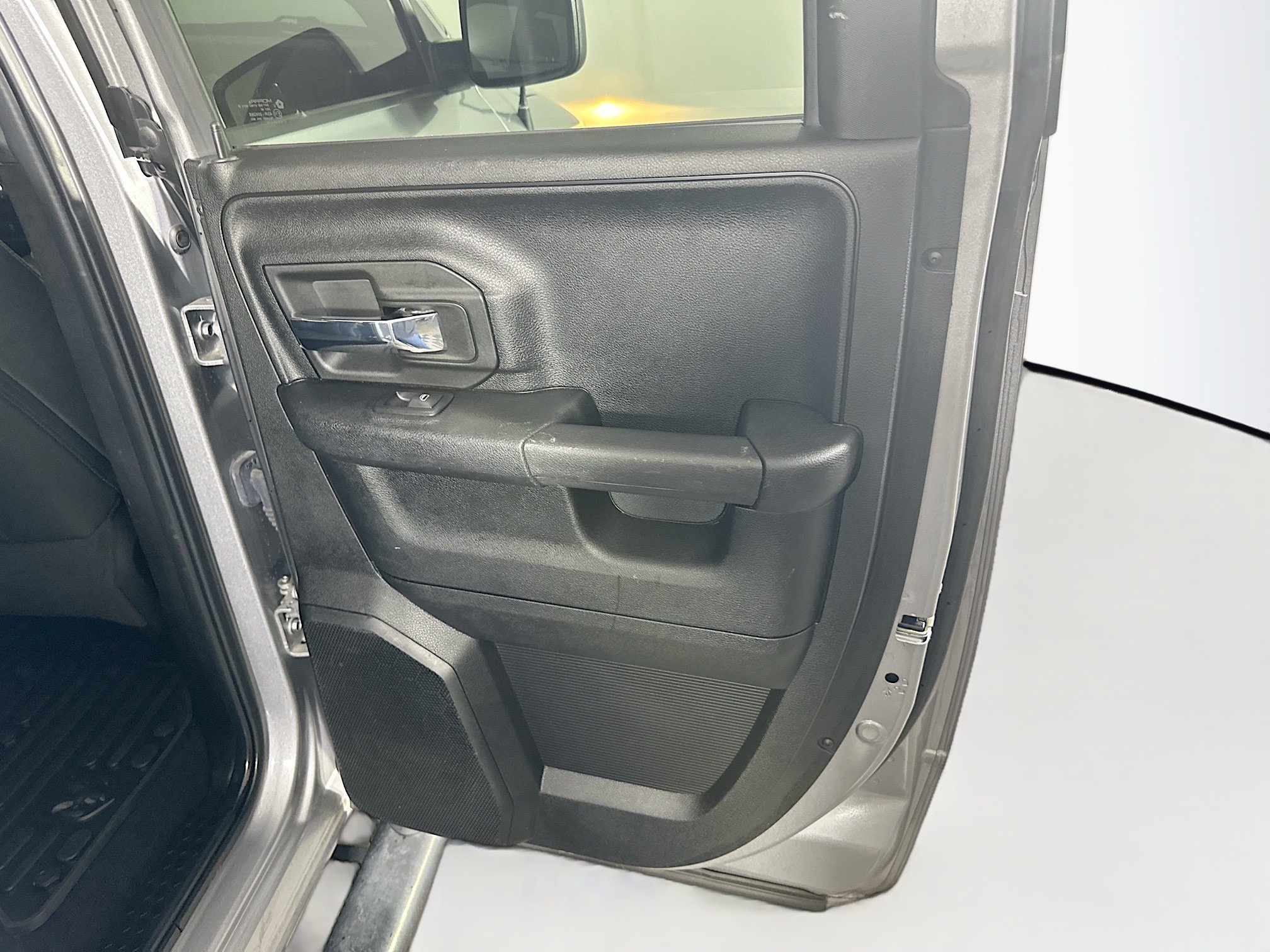 Used 2022 RAM 1500 Warlock RWD image 27