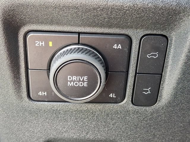 Used 2025 Ford Expedition Max Active AWD/4WD image 24