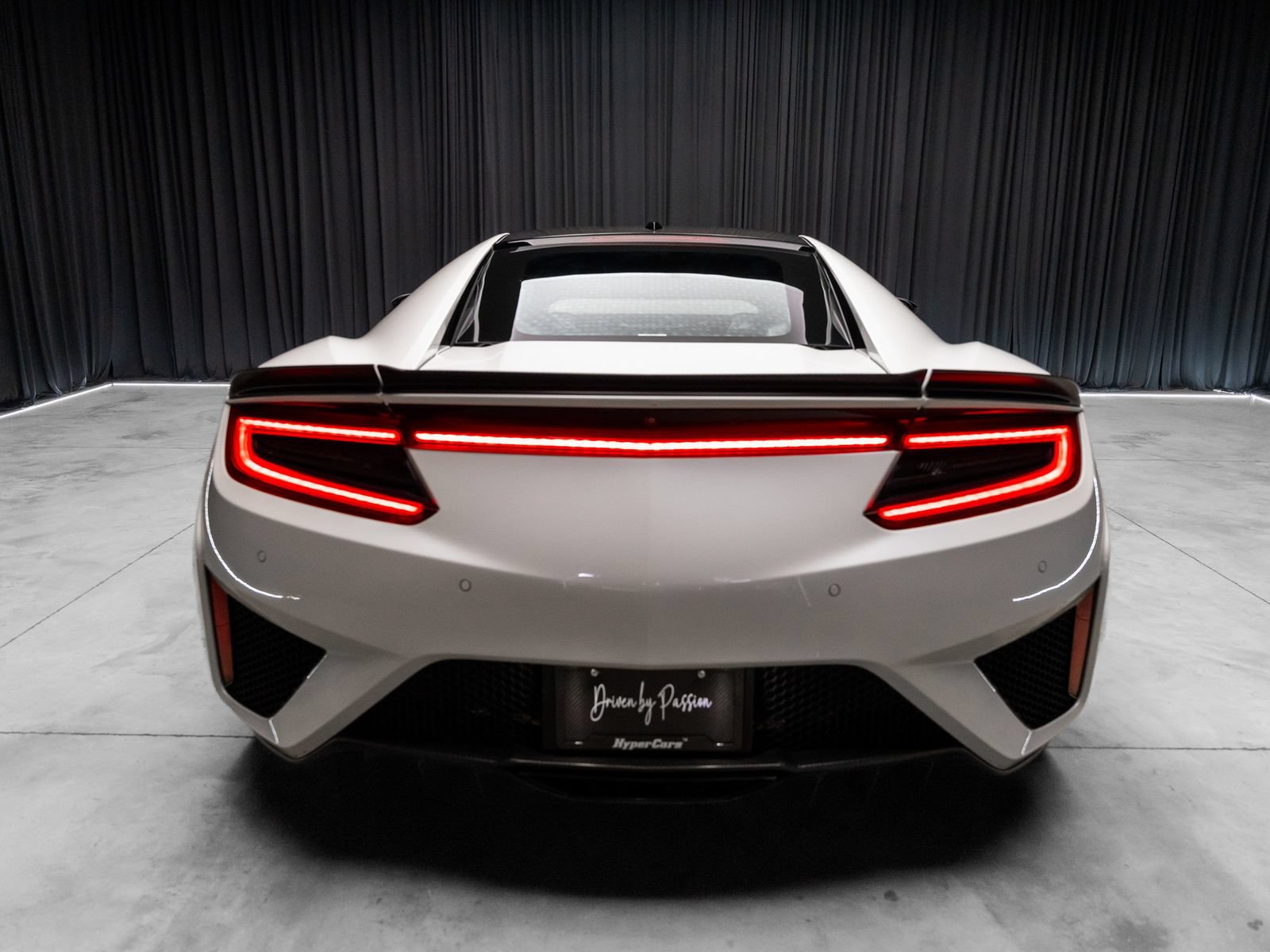 Used 2017 Acura NSX AWD/4WD image 16