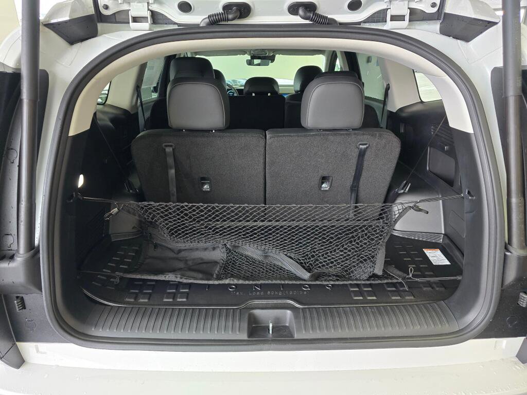 New 2026 Hyundai Ioniq 9 SEL image 16