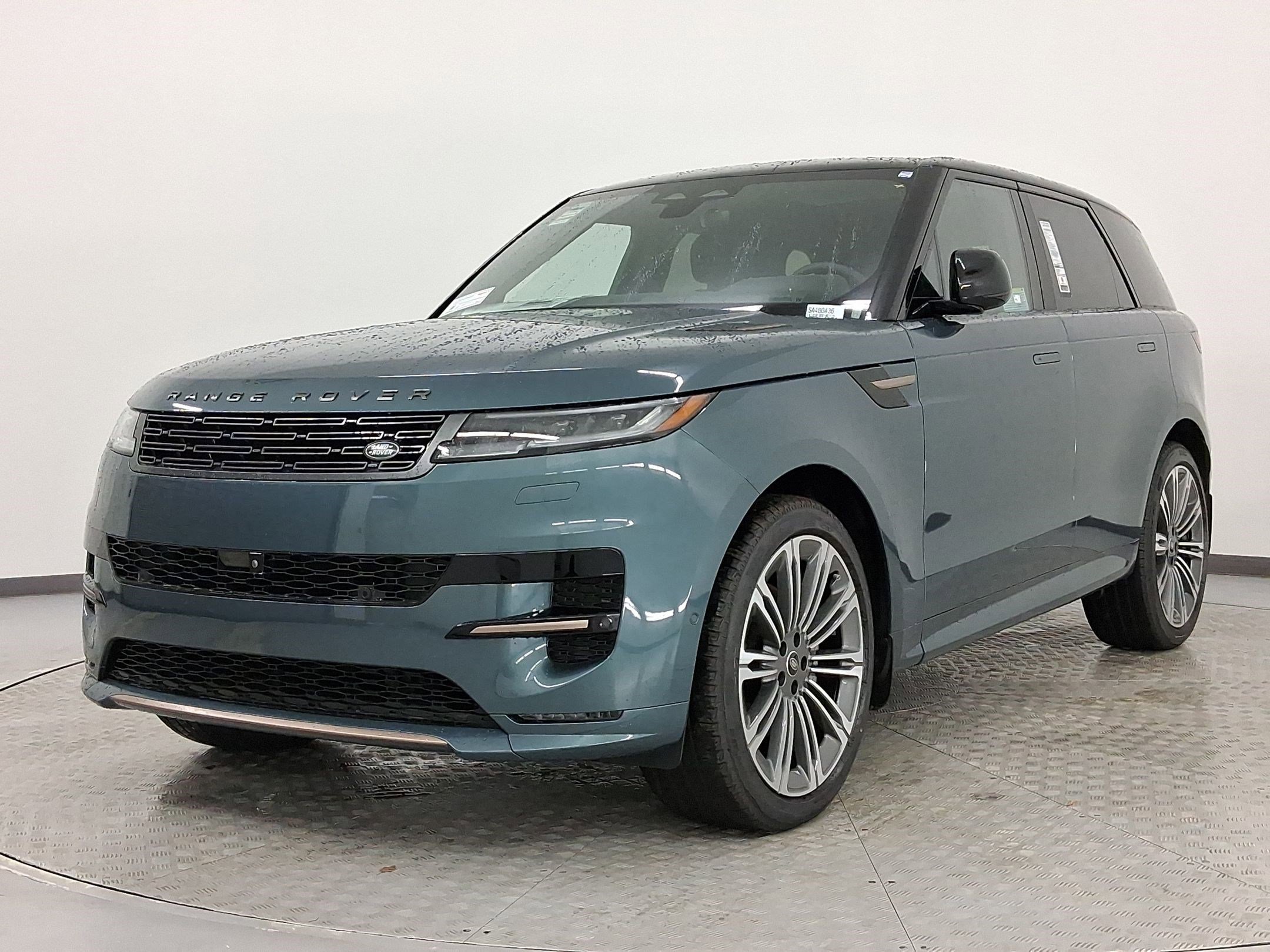New 2025 Land Rover Range Rover Sport Dynamic SE