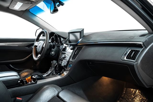 Used 2010 Cadillac CTS V image 27