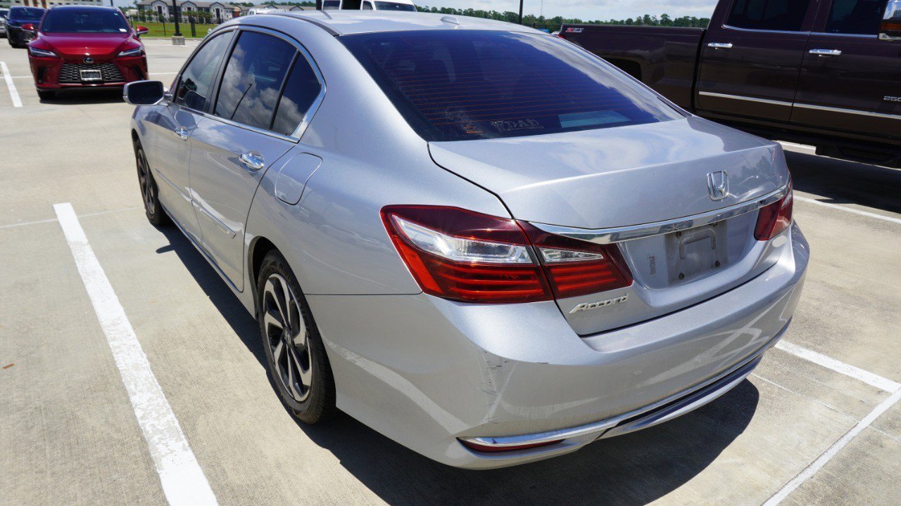 Used 2016 Honda Accord EX image 8