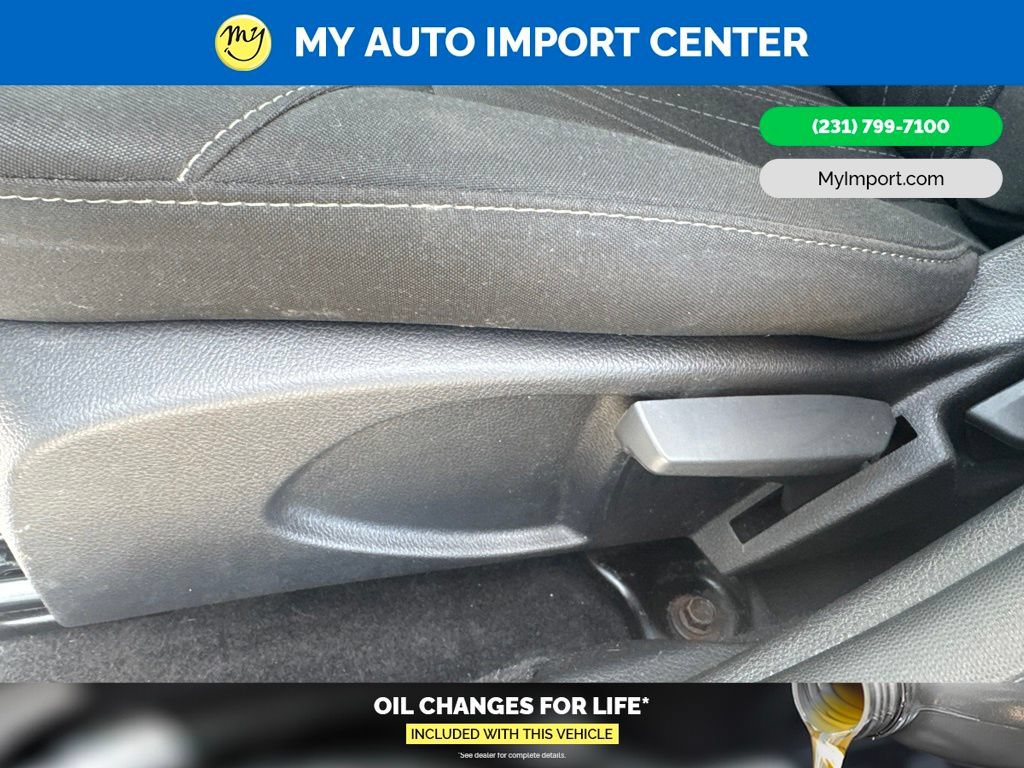 Used 2017 Ford Focus SE FWD image 12