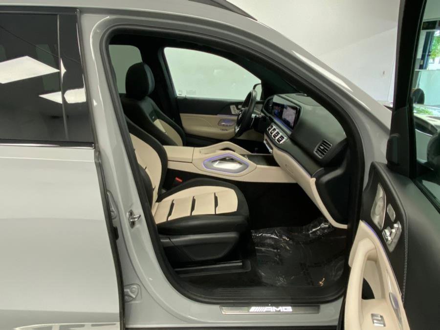 Used 2024 Mercedes-Benz GLS 63 AMG 4MATIC image 39