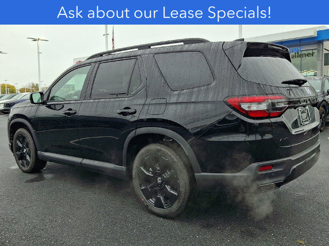 New 2026 Honda Pilot Black Edition image 4