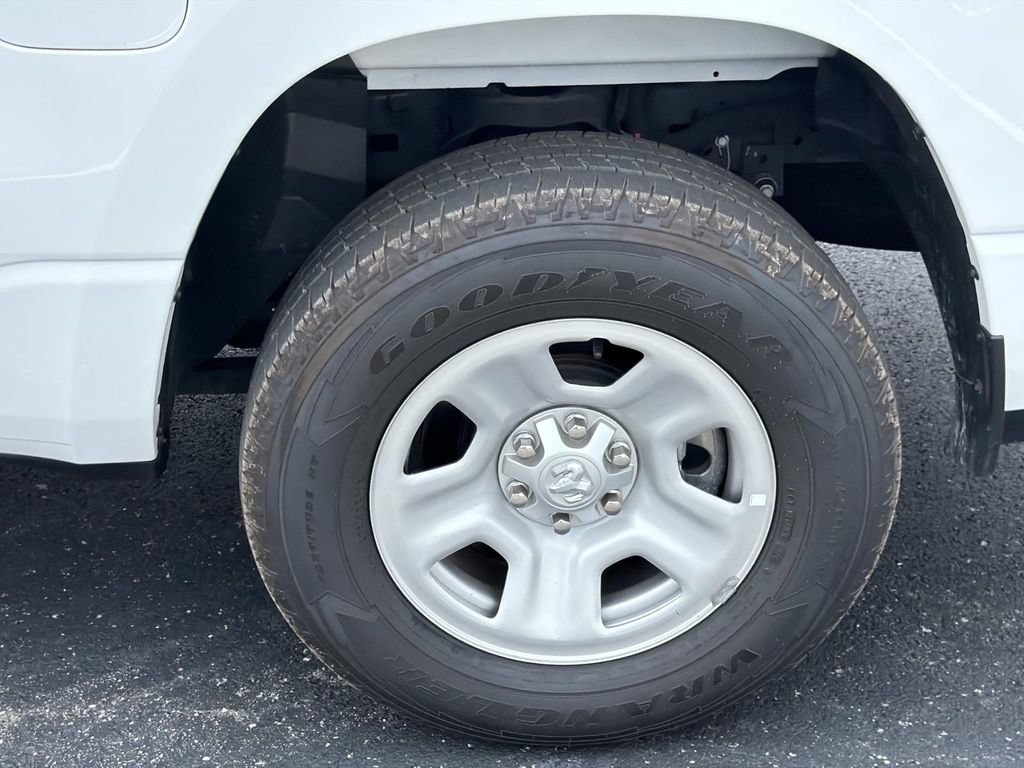 Used 2024 RAM 1500 Tradesman AWD/4WD image 10