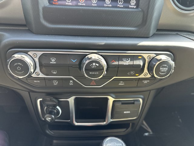 Used 2022 Jeep Gladiator Sport AWD/4WD image 26