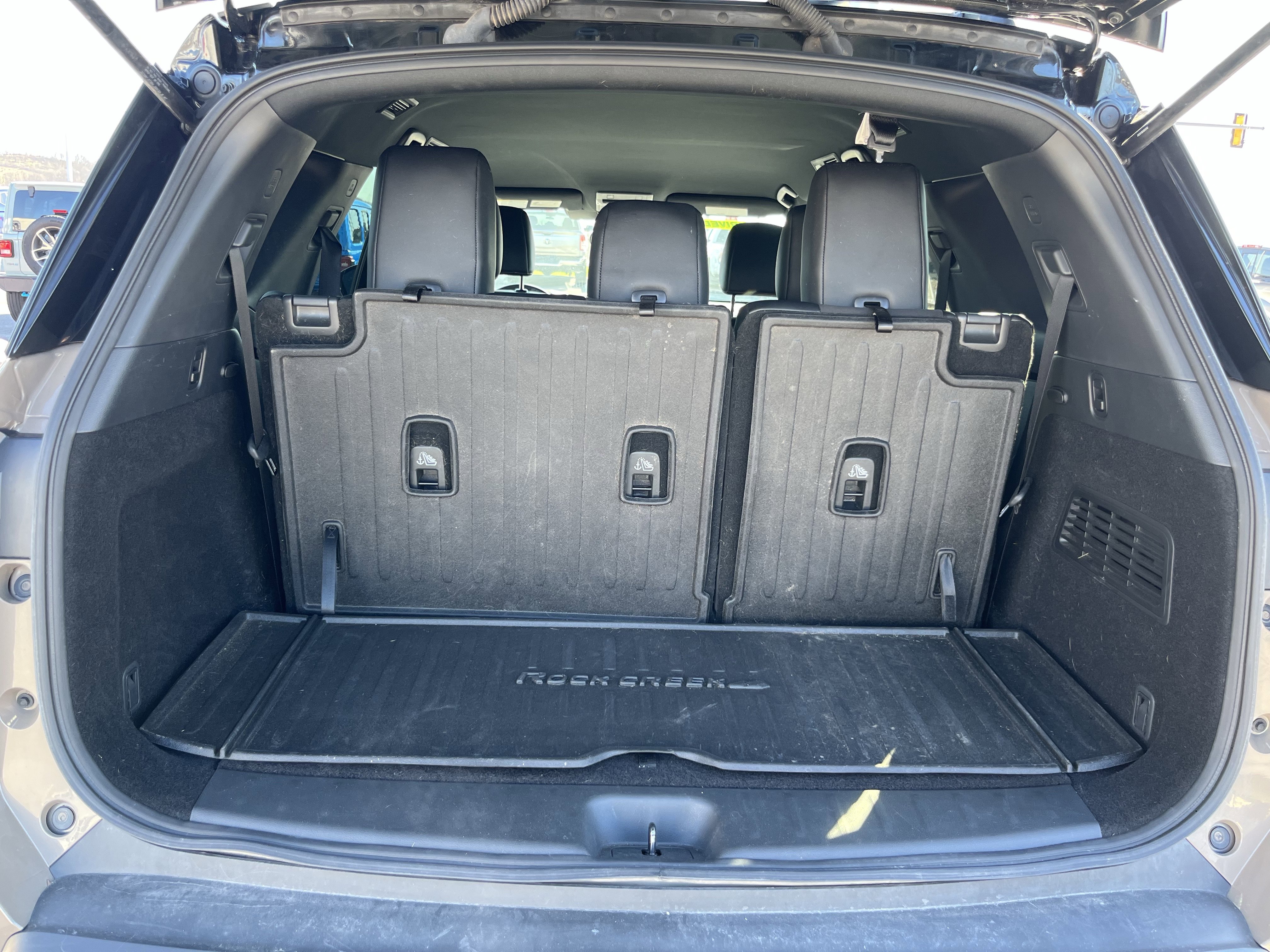 Used 2024 Nissan Pathfinder Rock Creek AWD/4WD image 3