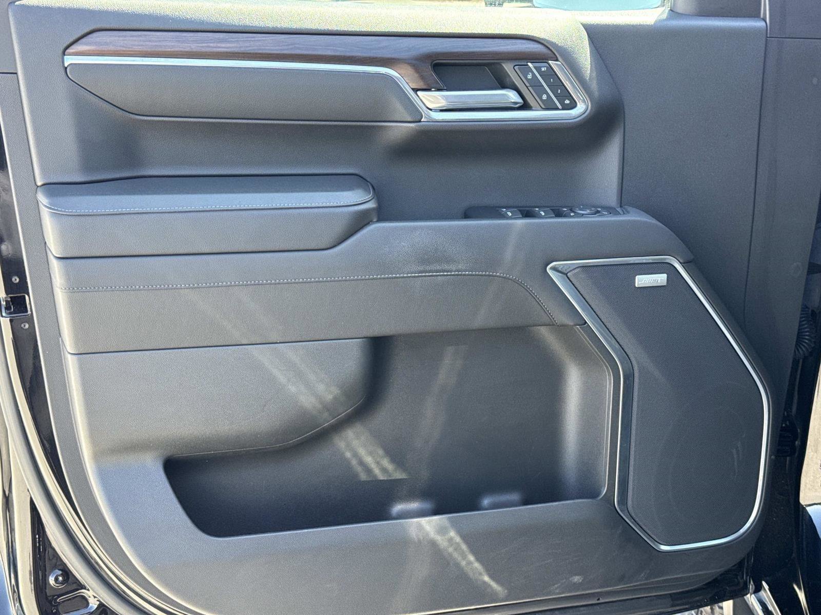 Used 2023 GMC Sierra 1500 SLT w/ SLT Premium Package image 15