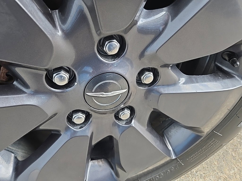 Used 2020 Chrysler Pacifica Limited w/ Advanced Safetytec Group image 27