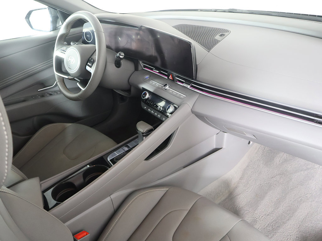 Used 2024 Hyundai Elantra SEL w/ Convenience Package FWD image 28