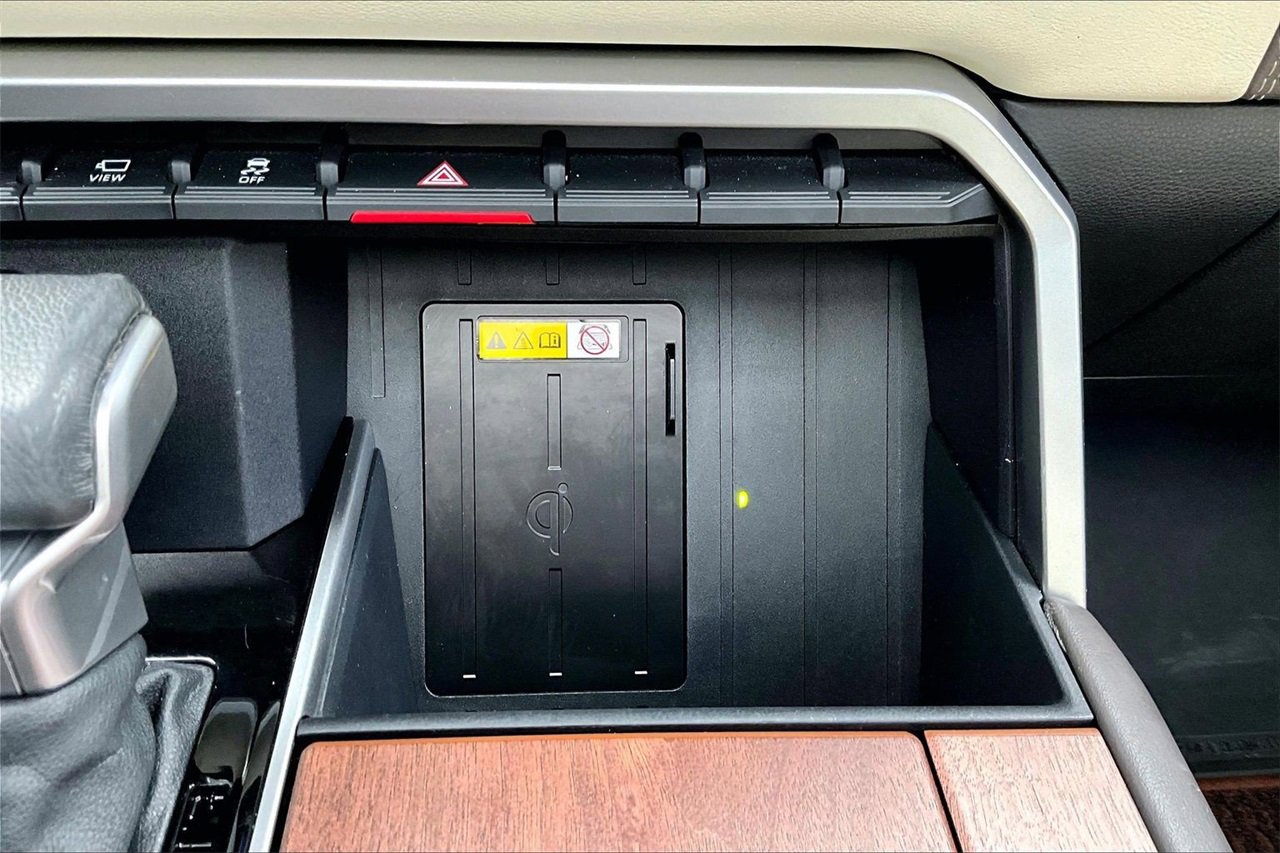 Used 2022 Toyota Tundra 1794 Edition image 17