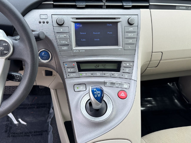 Used 2015 Toyota Prius Three FWD image 17