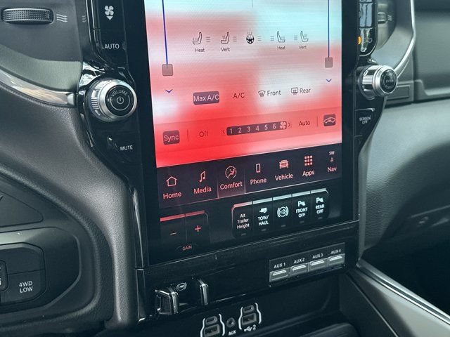 New 2026 RAM 3500 Laramie AWD/4WD image 28
