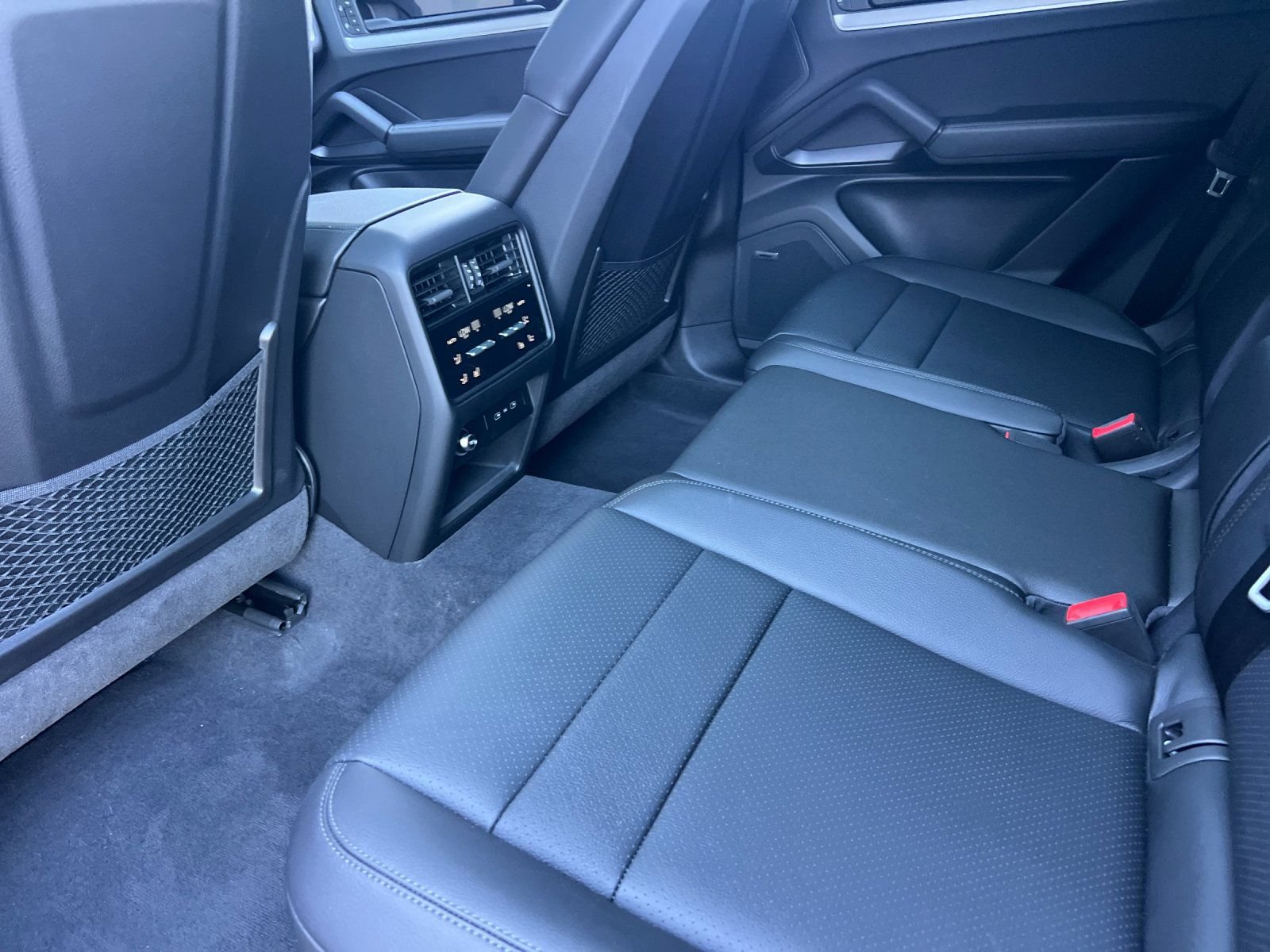Certified 2026 Porsche Cayenne S AWD/4WD image 14