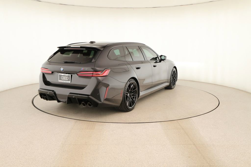Used 2026 BMW M5 Touring AWD/4WD image 6