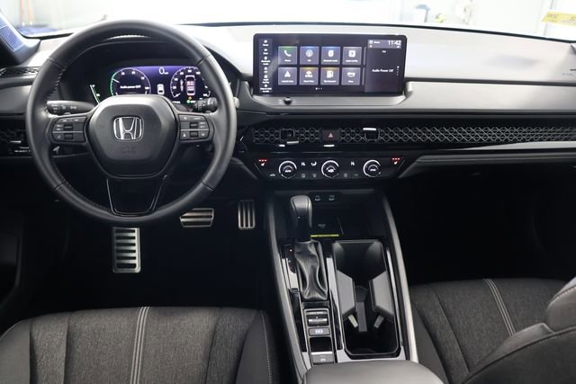Used 2025 Honda Accord Sport image 2