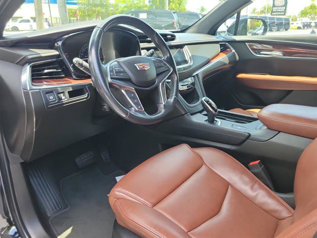 Used 2019 Cadillac XT5 Luxury FWD image 13