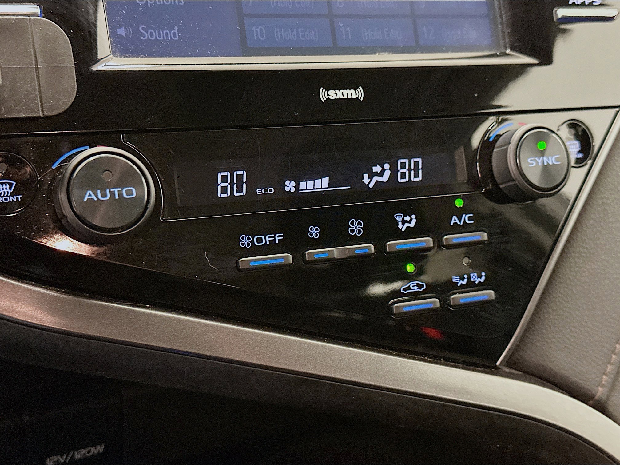 Used 2020 Toyota Camry LE image 24