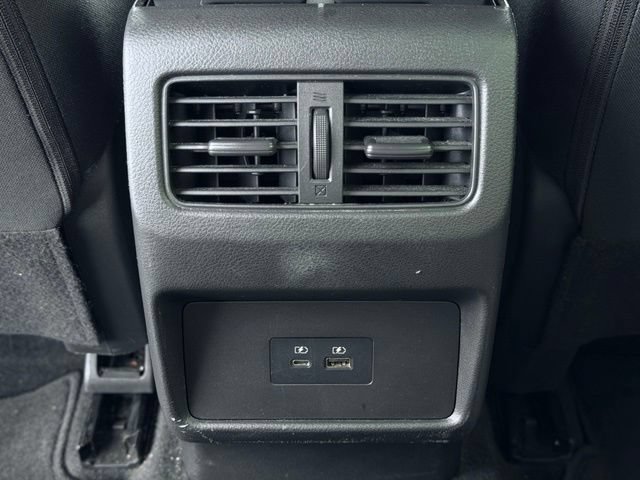 Used 2023 Nissan Rogue SV AWD/4WD image 21