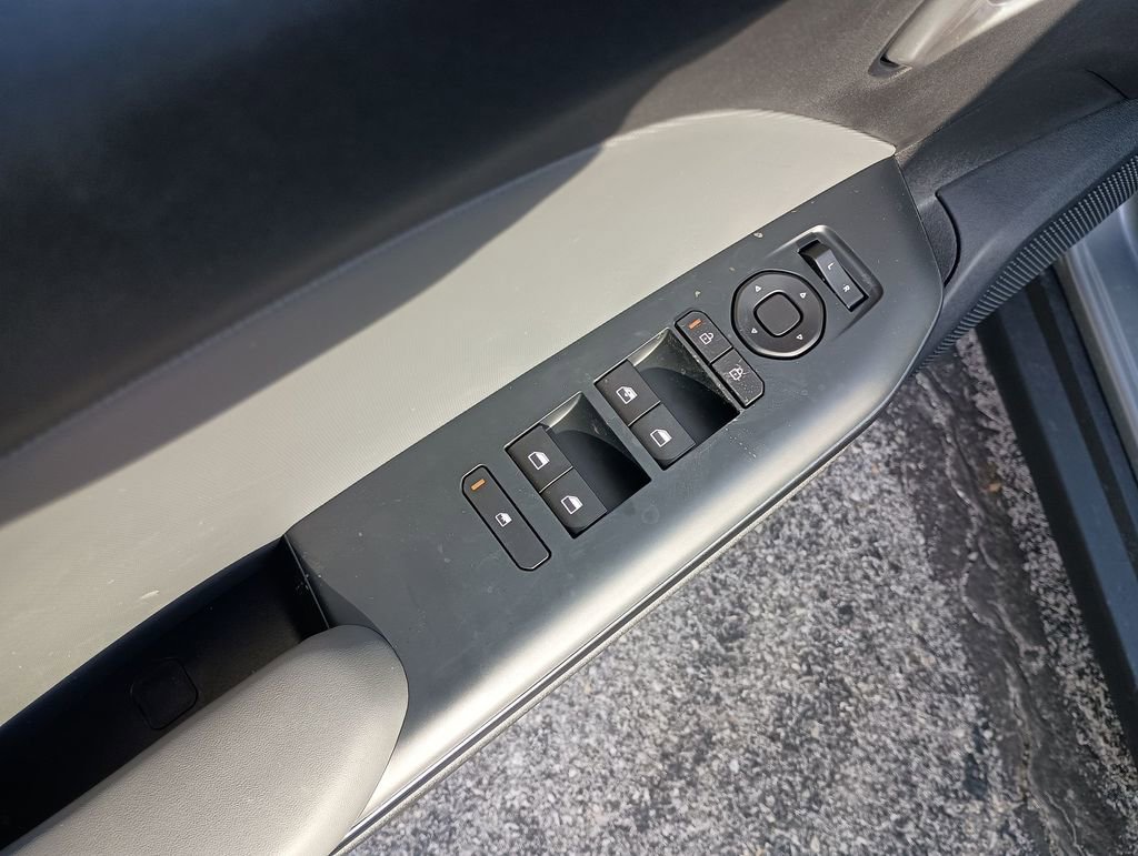 Used 2025 Kia K4 FWD image 19